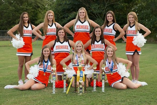 Varsity Cheer team