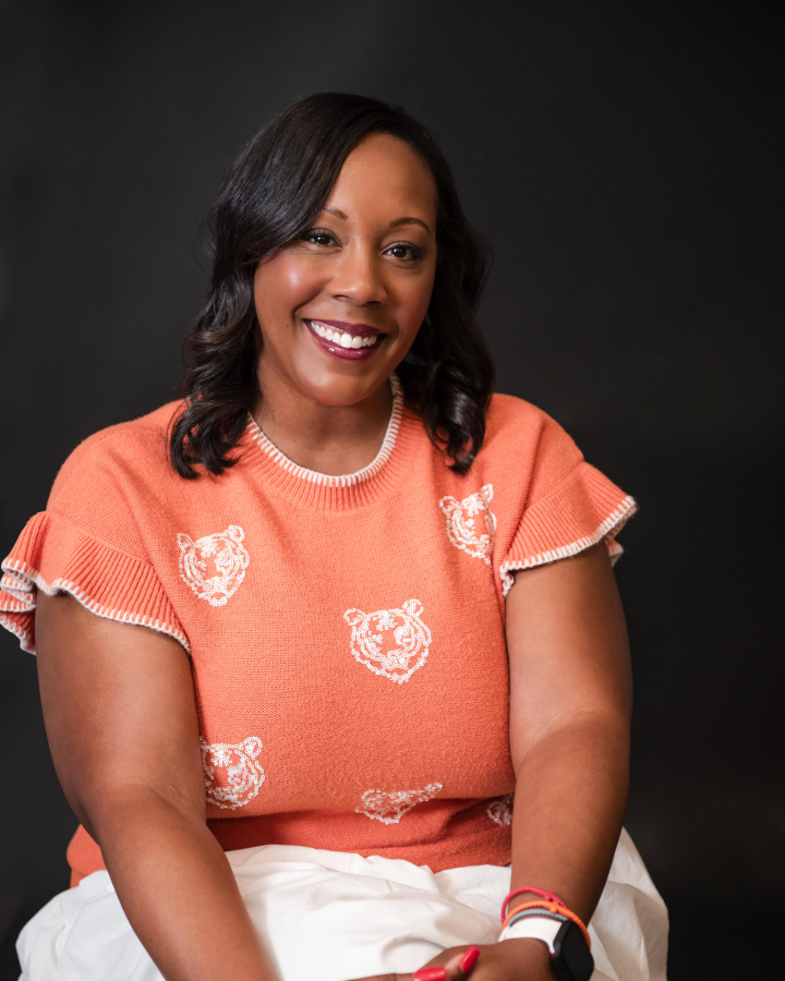 Renikka Owen, Principal