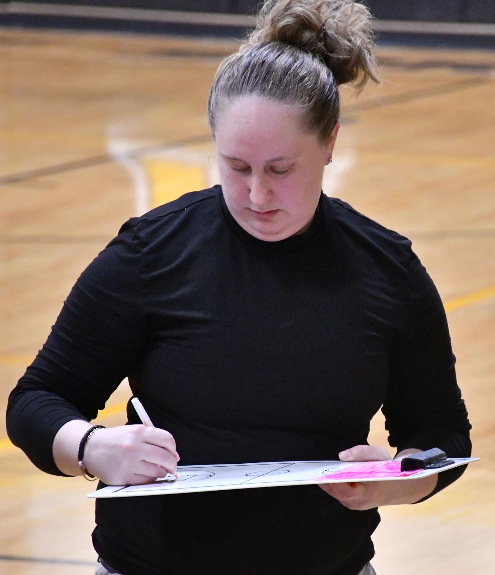 Lady Hawks basketball