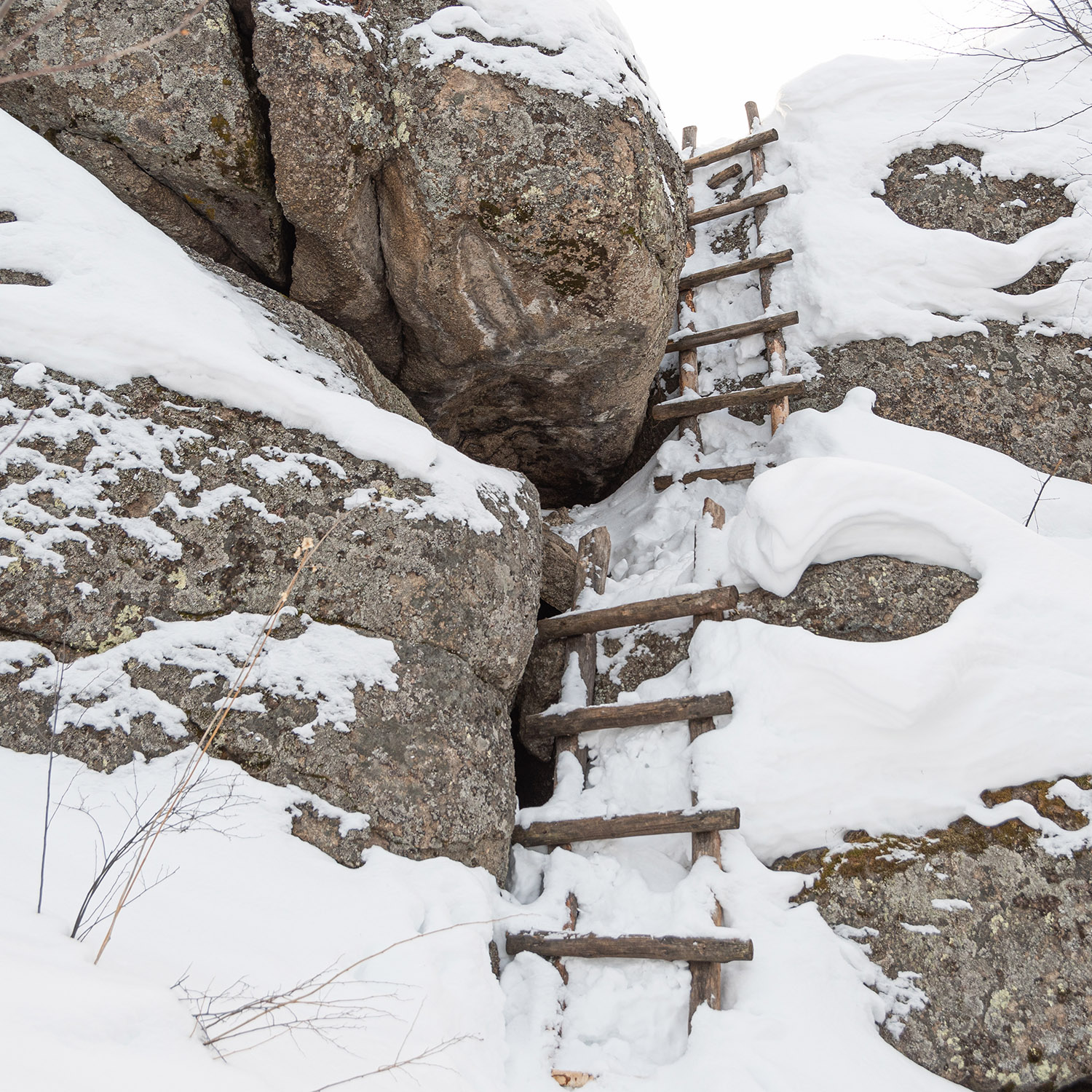 Stepping Stones rope ladder steps in winter