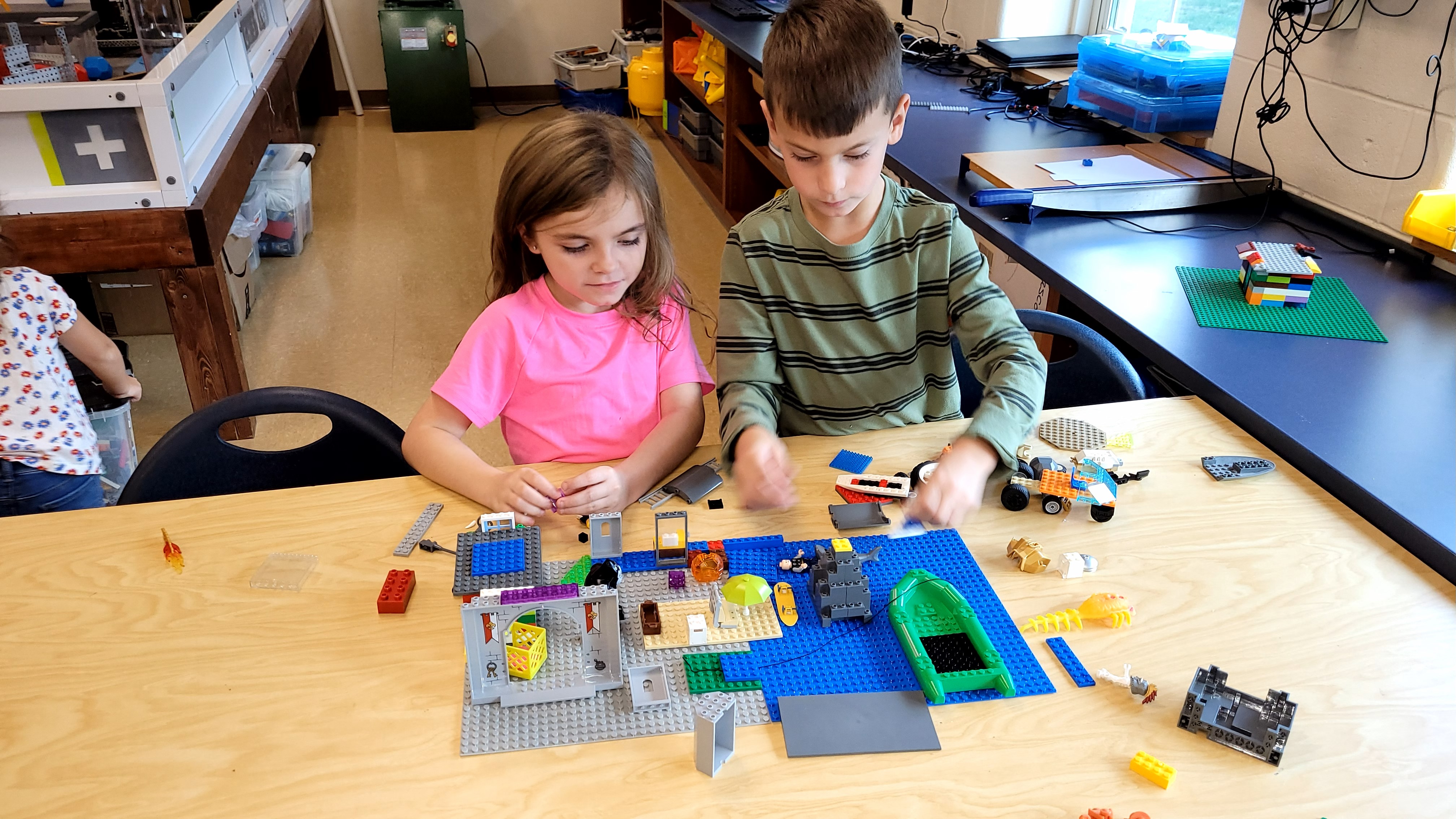 Lego Club