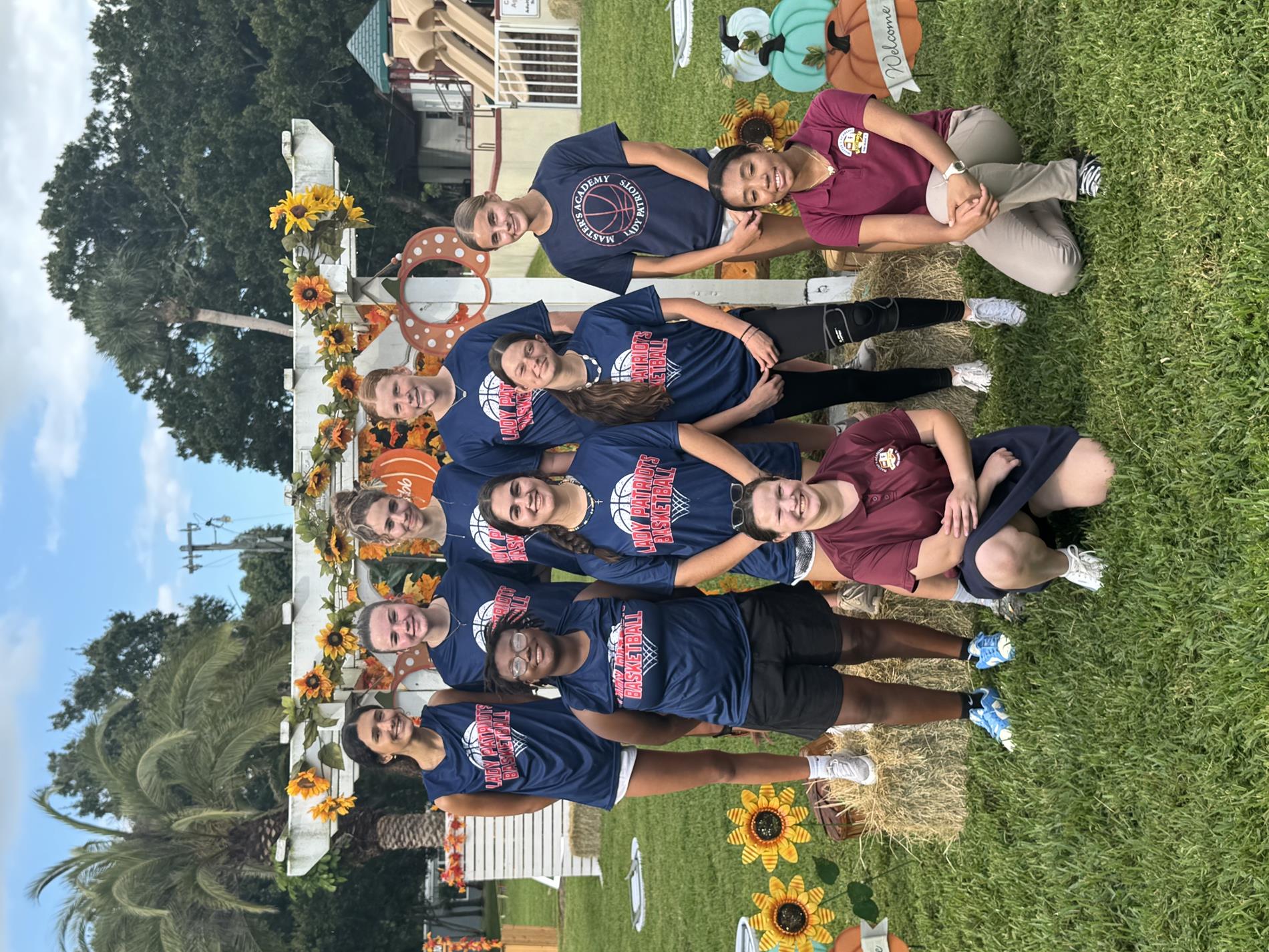 students volunteering