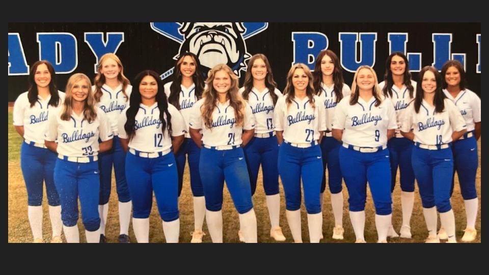 THS SOFTBALL TEAM