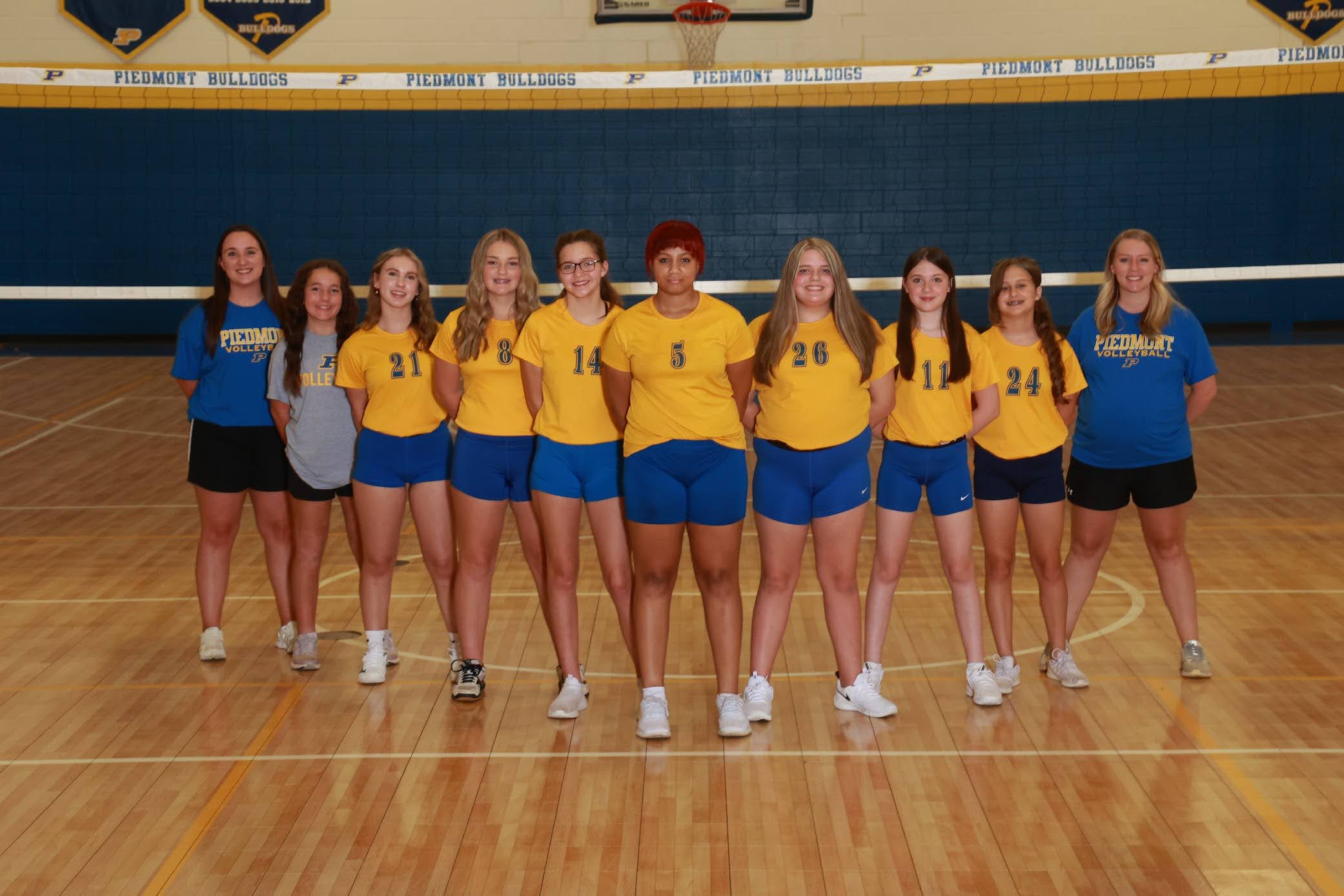 VOLLEYBALL TEAM PICTURE