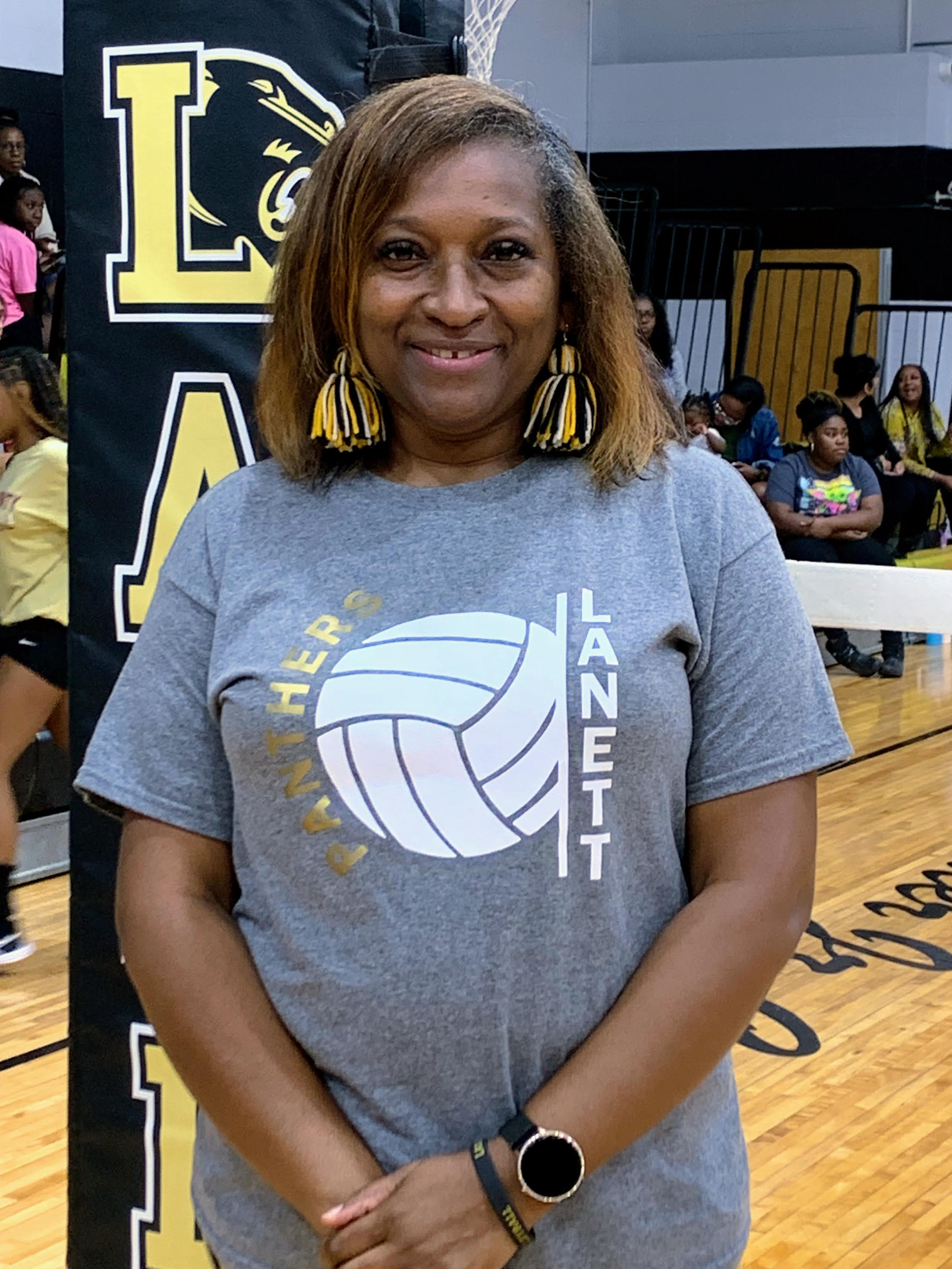 Volleyball Assistant Coach Tiffenie Dozier