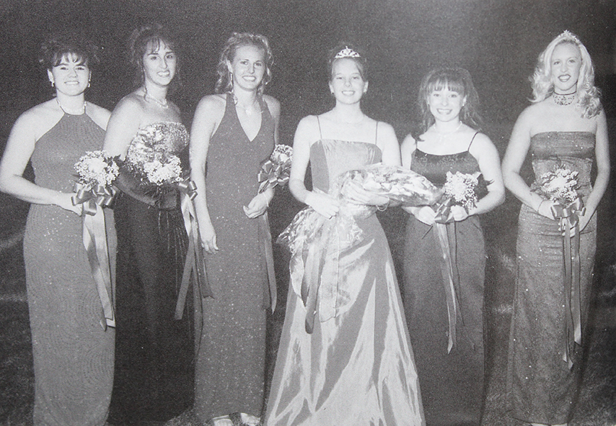 2001 Fall Homecoming Court