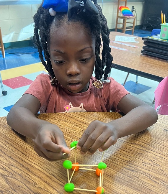 3D SHAPES IN KINDERGARTEN