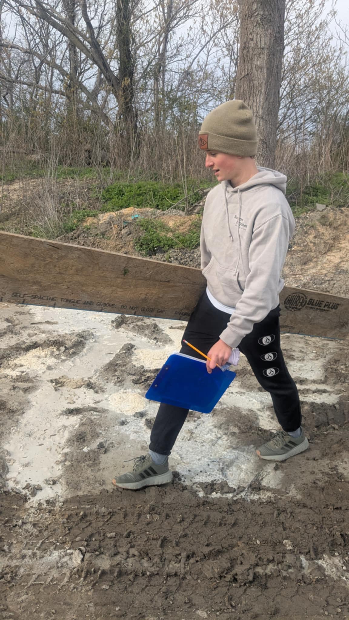 VECC Beach cleanup April 2025
