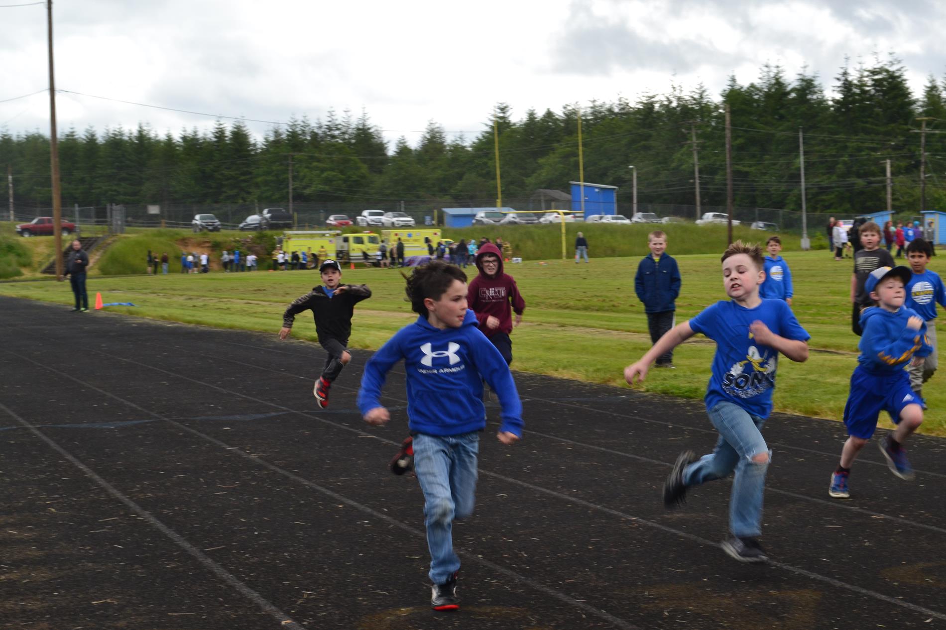 First graders racing 