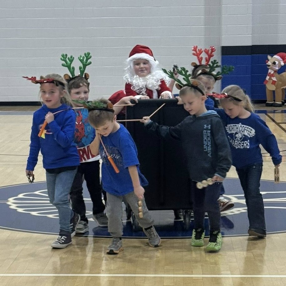 Kdg program Santa in his sleigh