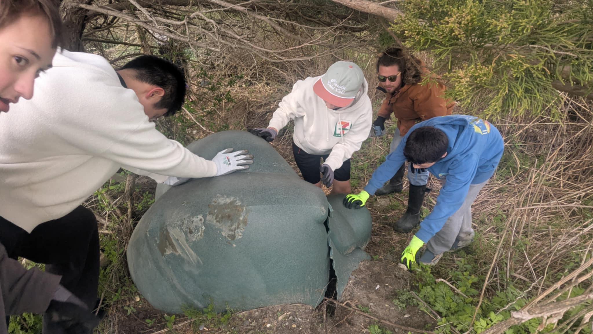 VECC Beach cleanup April 2025