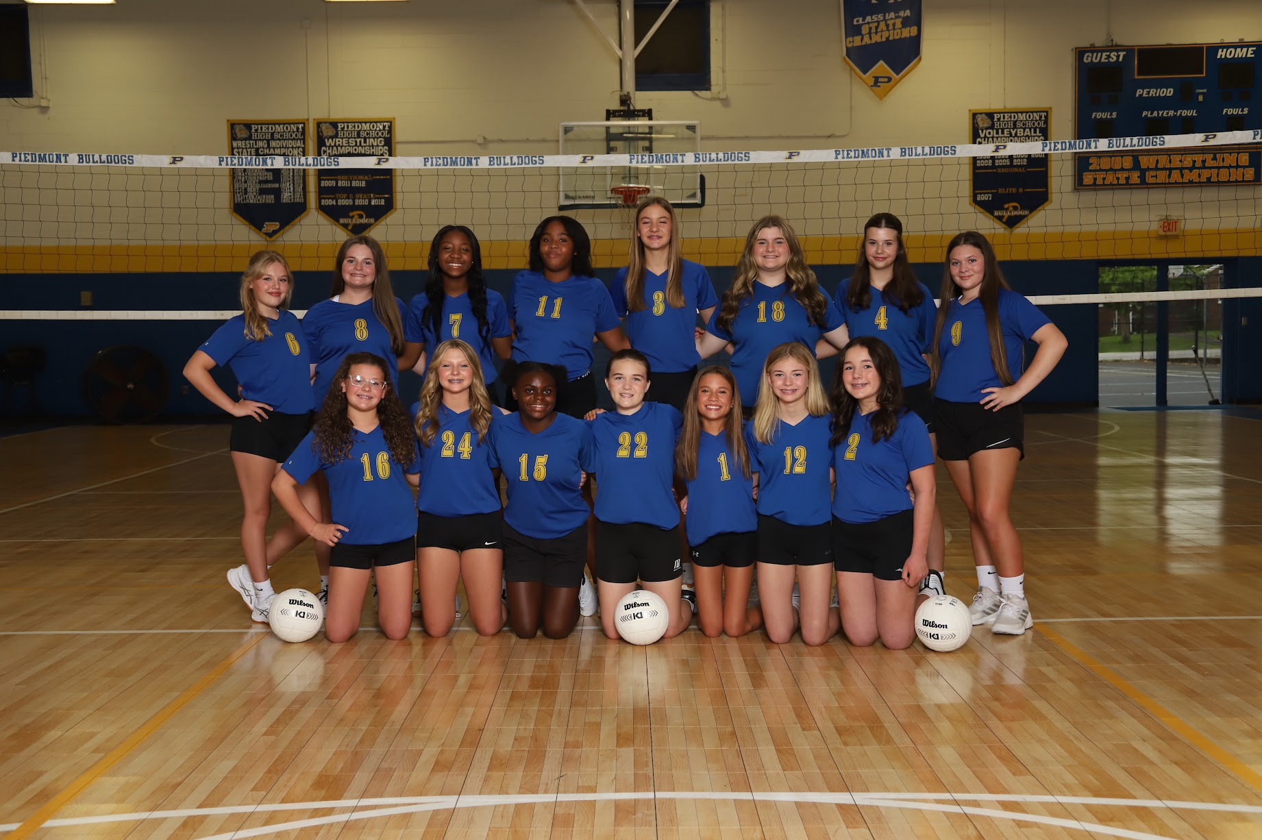 VOLLEYBALL TEAM PICTURE