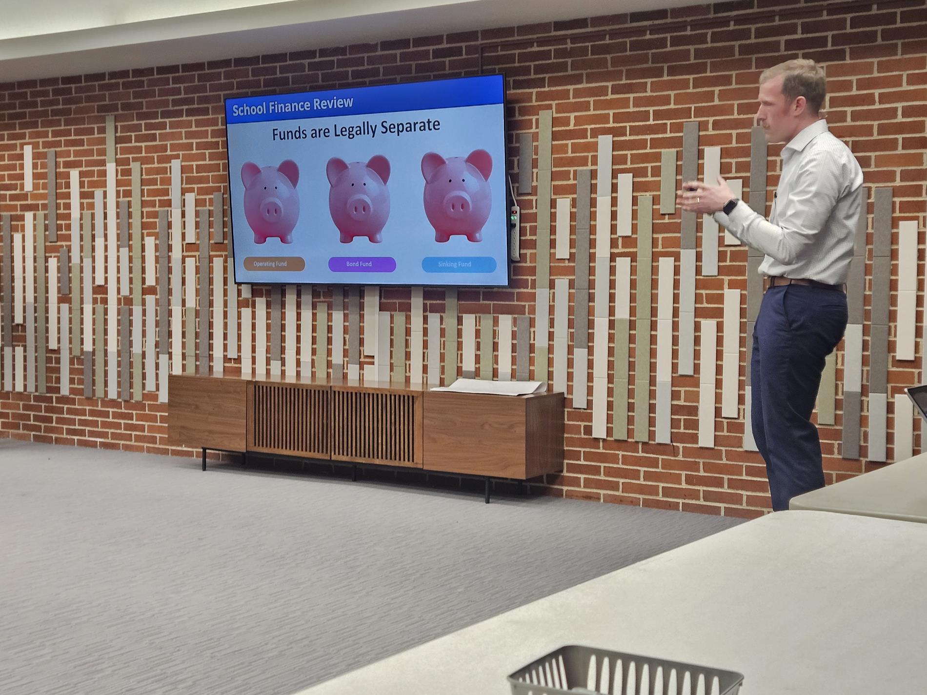Steven Gunther from GMB gives an overview of financing options during the presentation