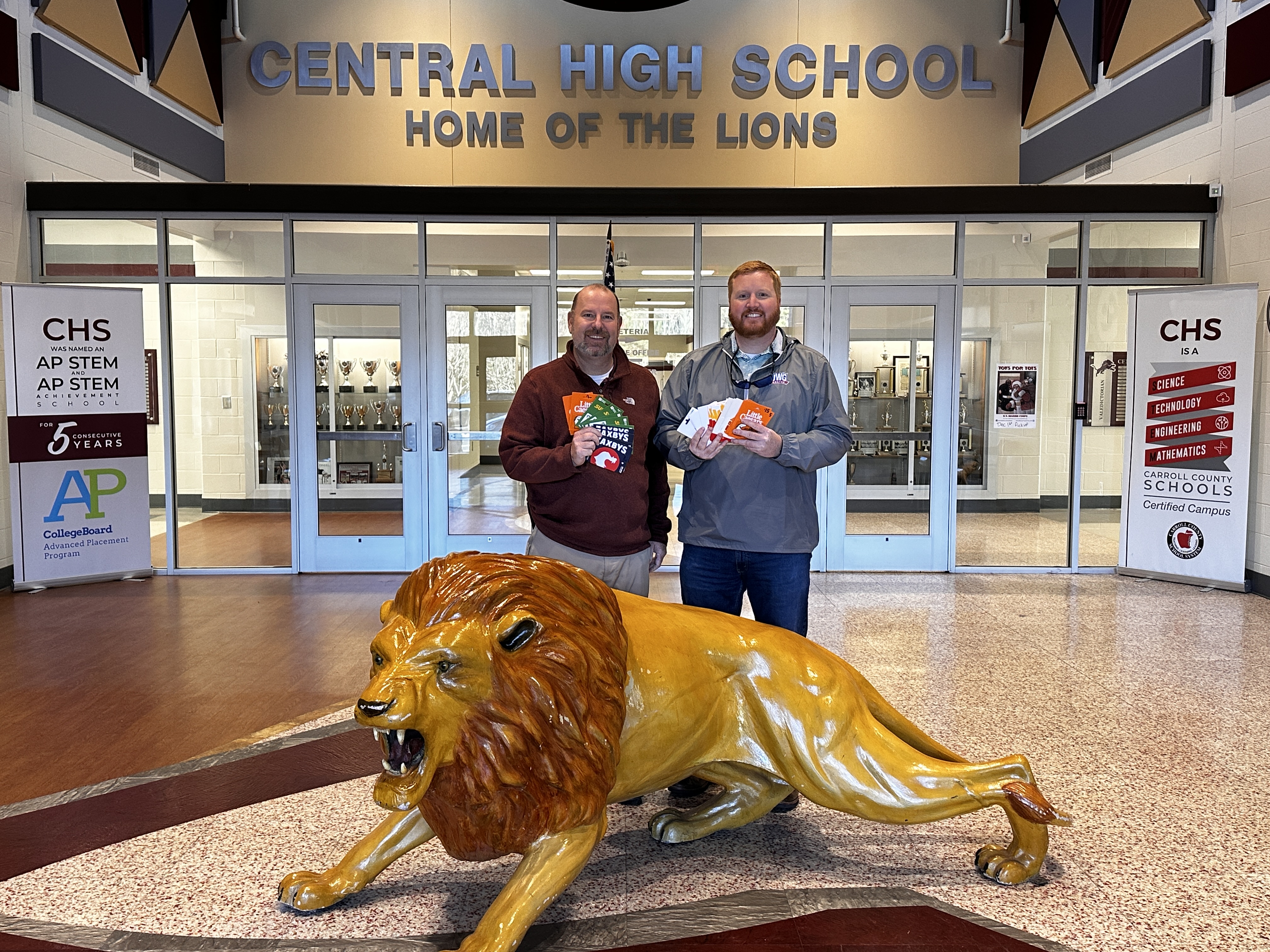 Kiwanis Donates Gift Cards to Central High School