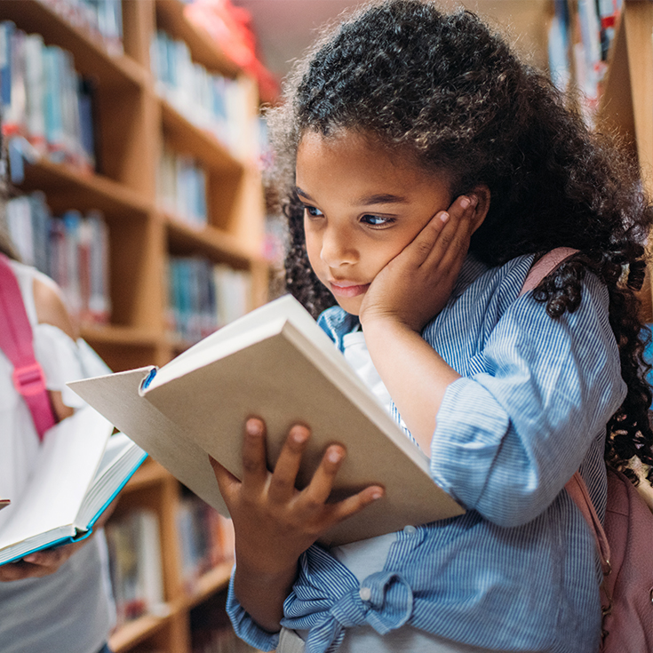 Student reading book