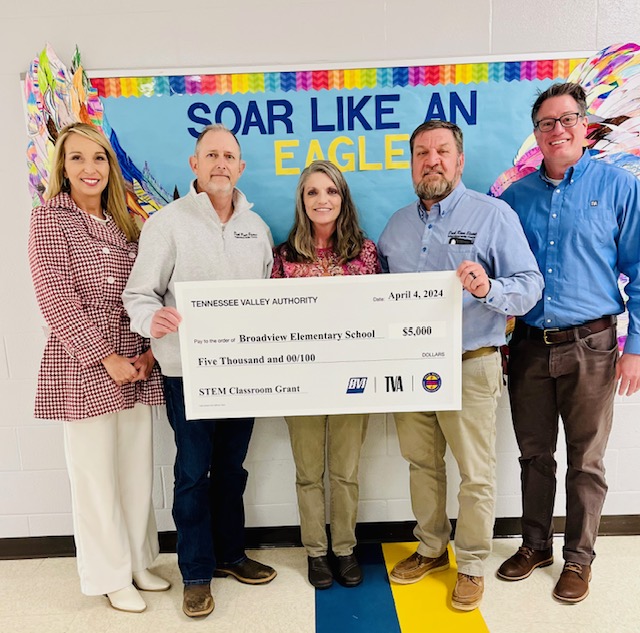 Broadview is excited to announce we were awarded a $5000 TVA grant to build an outdoor STEM classroom. Thank you to everyone who went the extra mile while writing this grant!