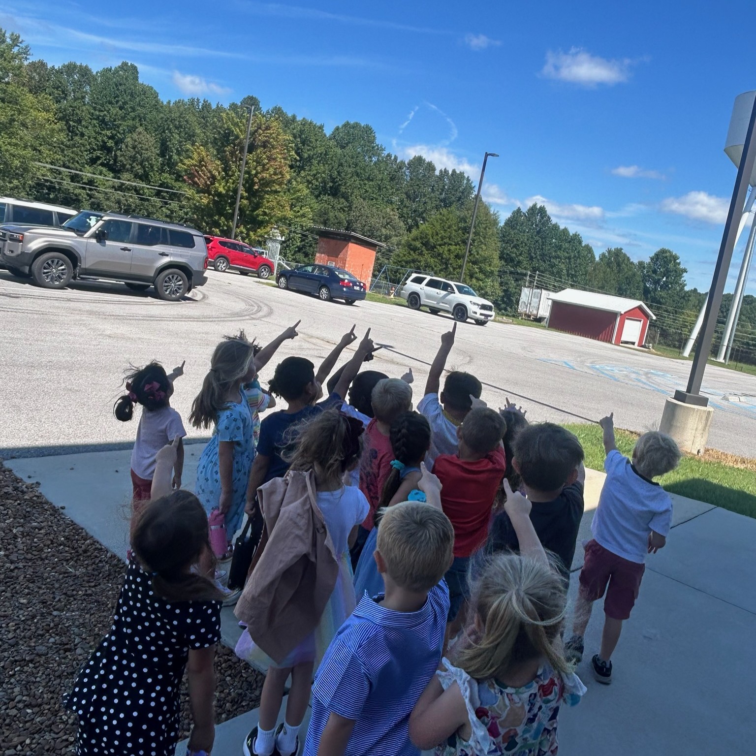 Kdg finds letter D in the sky