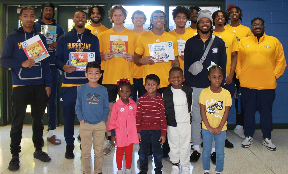 GSW CANES BASKETBALL PLAYERS VISIT SCPS