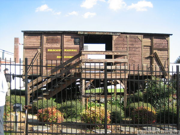 Railcar