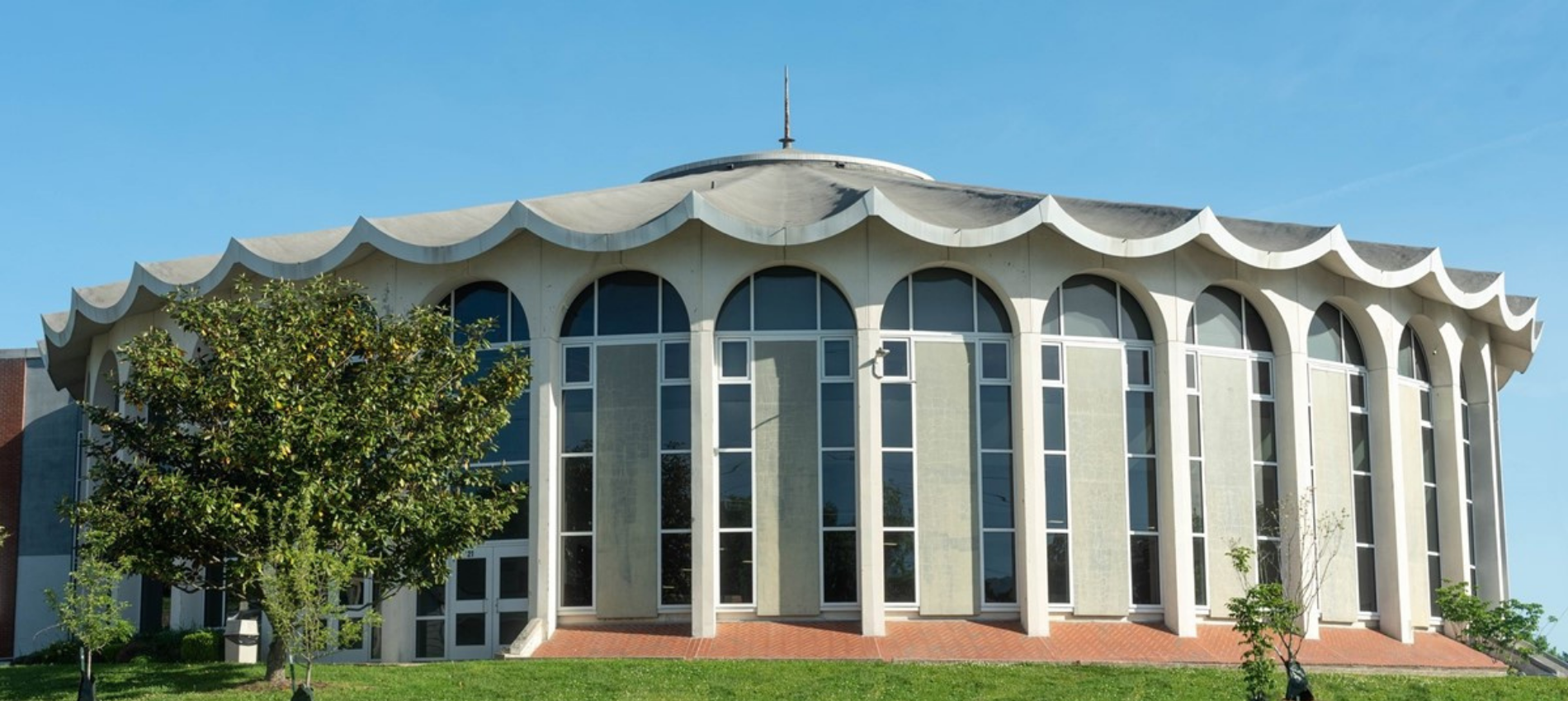 a large building with columns
