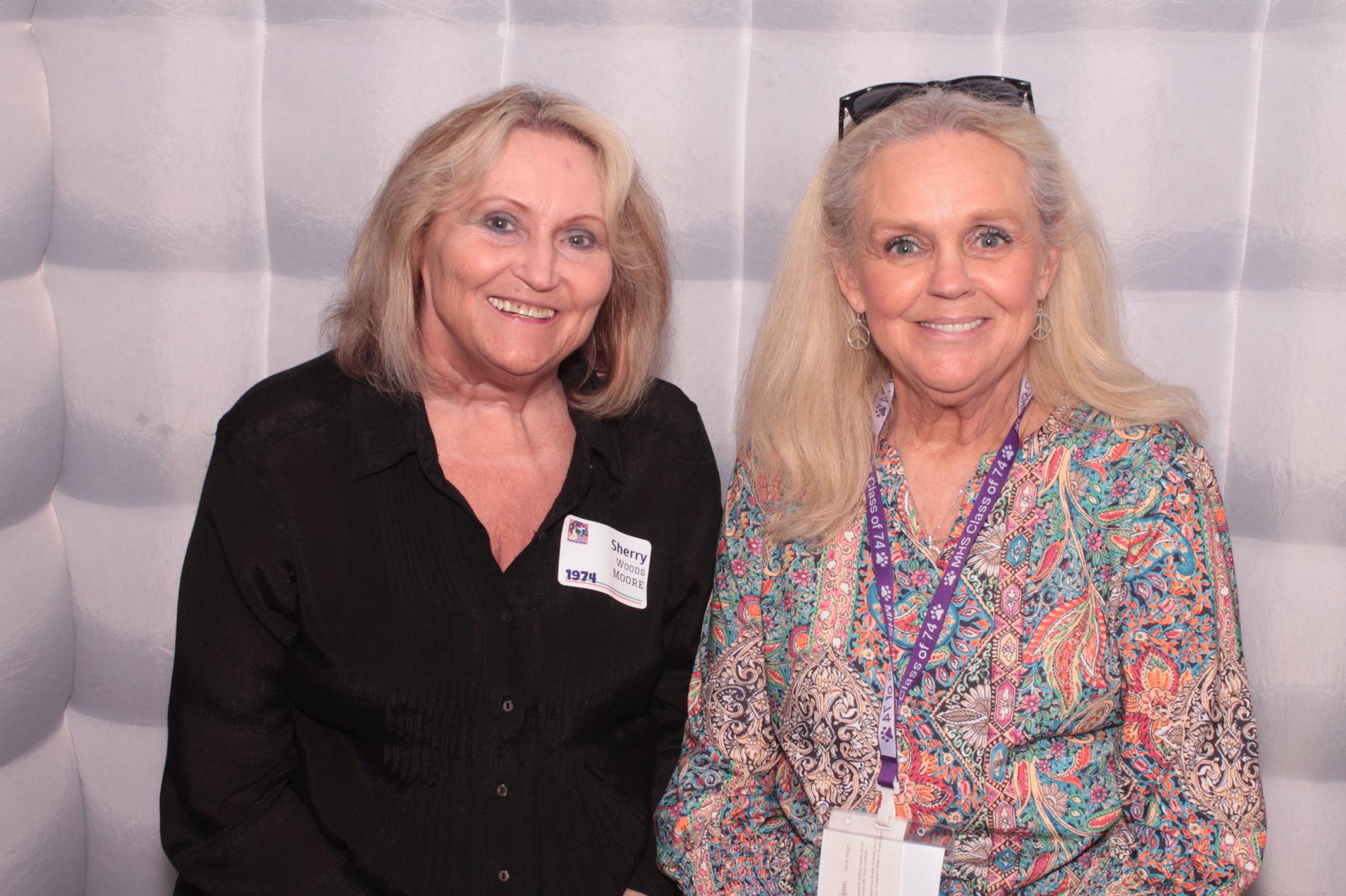 Sherry Woods Moore '74 and Lynn Campbell Randolph '77