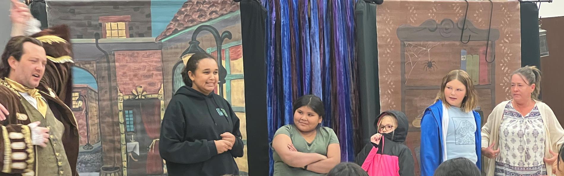 2022 Traveling Lantern Show-Ben Franklin, Serenity Mahone, Louisa Kelsey, Annika Harvey, Khaleesi Zimmerman, Ms Kate all take part in the "Color Experiment" to see how color absorbs the sun's heat