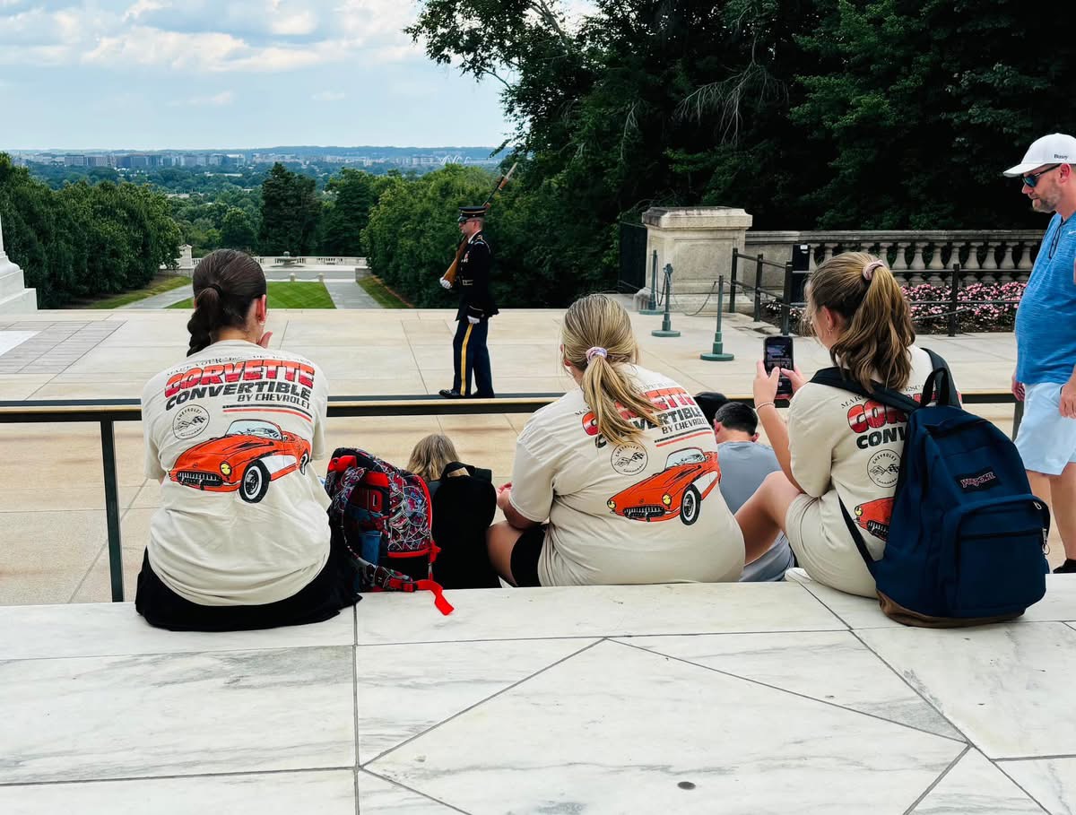 Edrising at the Tomb of the unkown soldier Washington D.C.