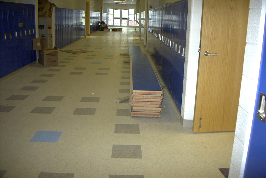 4 - 6 Hallway