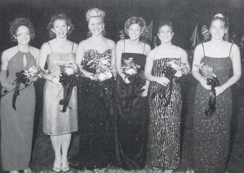 2000 Fall Homecoming Court