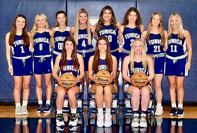 2023-2024 Varsity Girls Basketball Team Picture