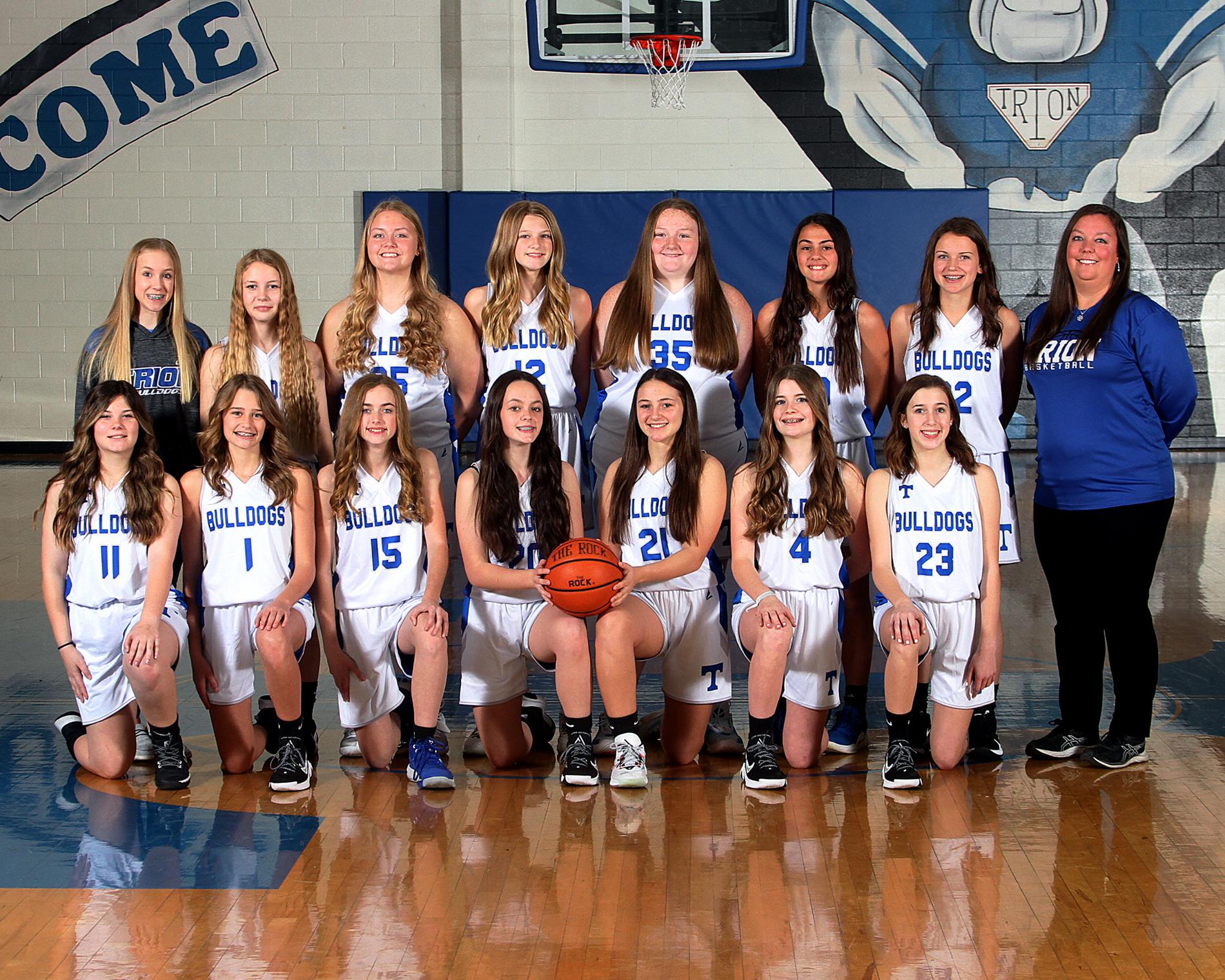 2021-22 Girls Varsity Basketball 2021-22 Girls Varsity Basketball