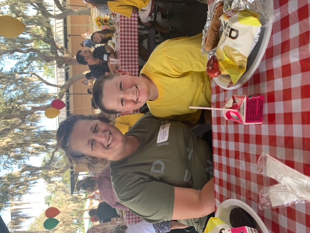 Gnat family enjoying the picnic.