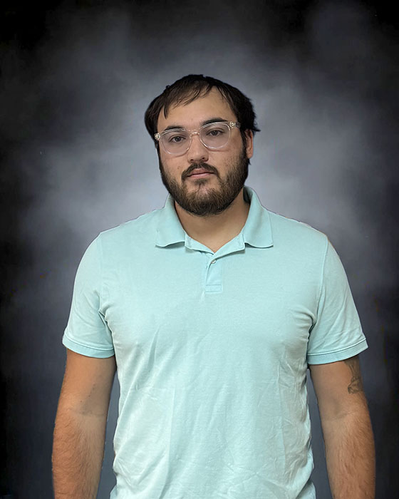 Mr. A. Leon, Chemistry / Physics