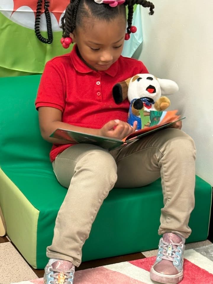Preschooler reading 2
