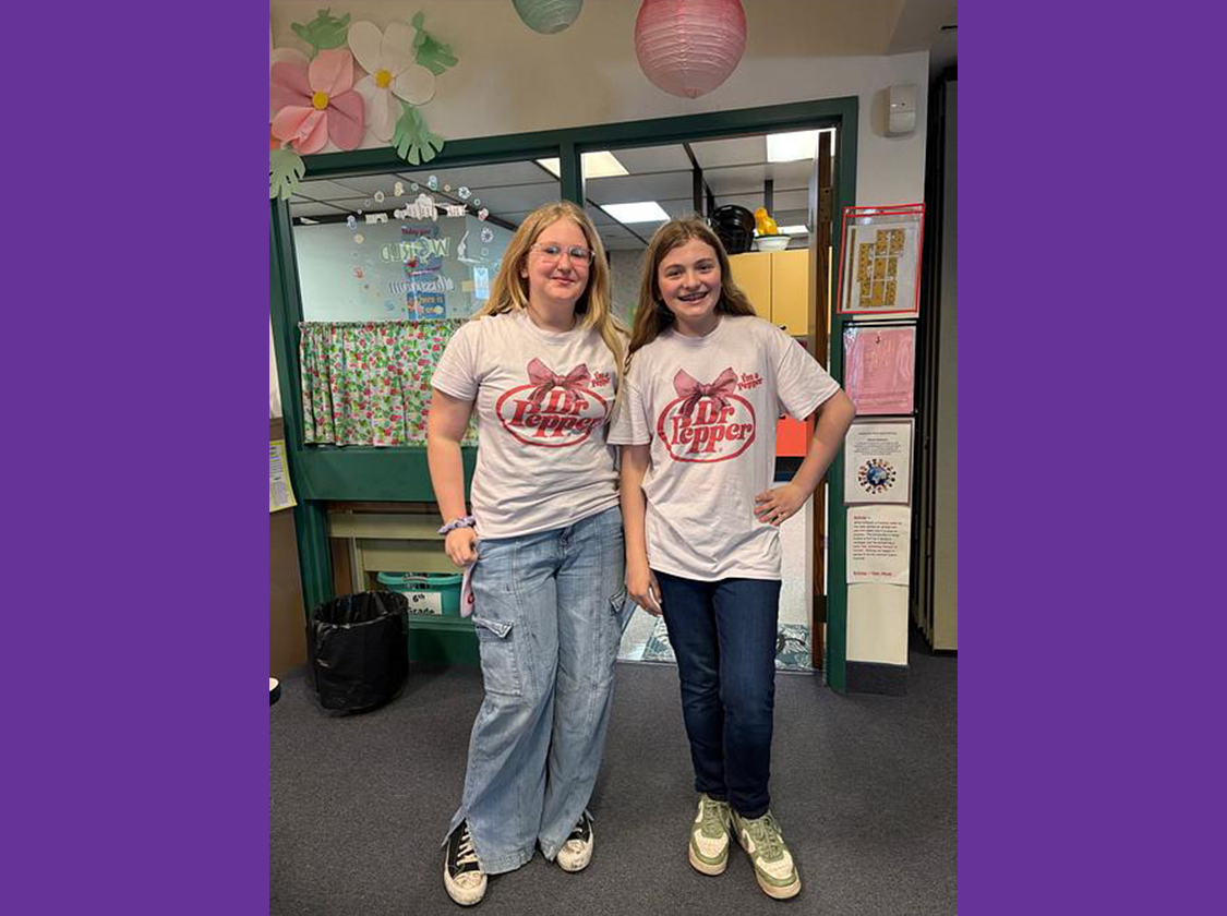 Two Students Dressing Like Twins 01