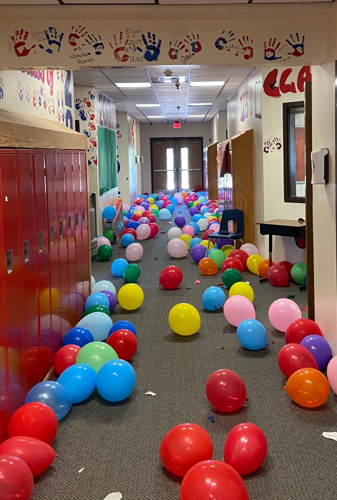 Senior Hall Balloons