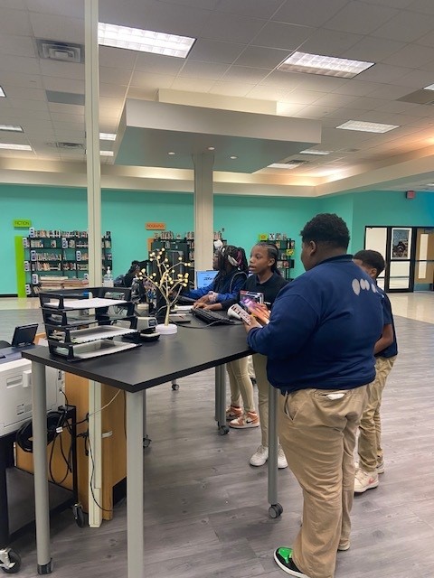 6th Graders Self Checkout