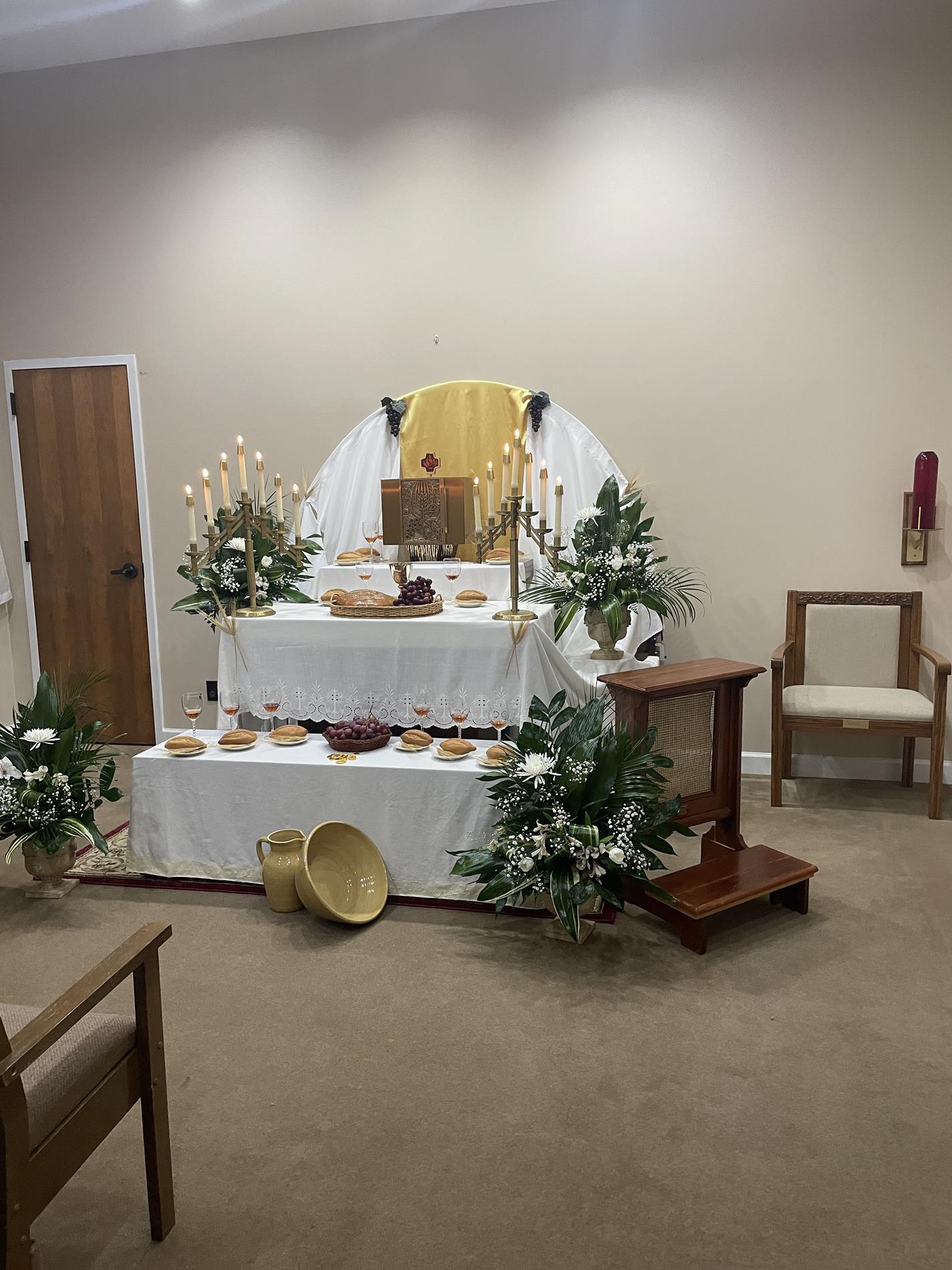 Chapel beautifully adorned for adoration