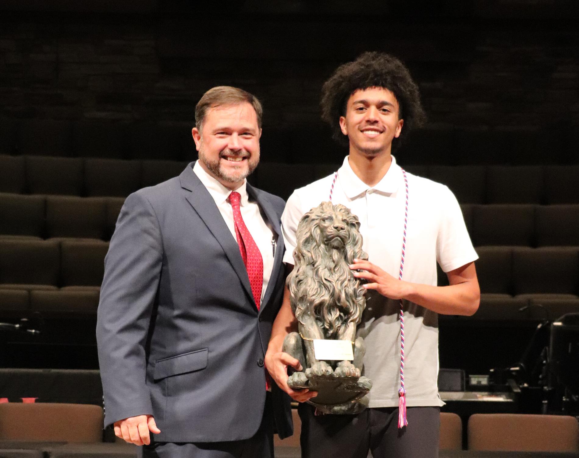 Khaven Cochran Honored as Principal’s Award Recipient