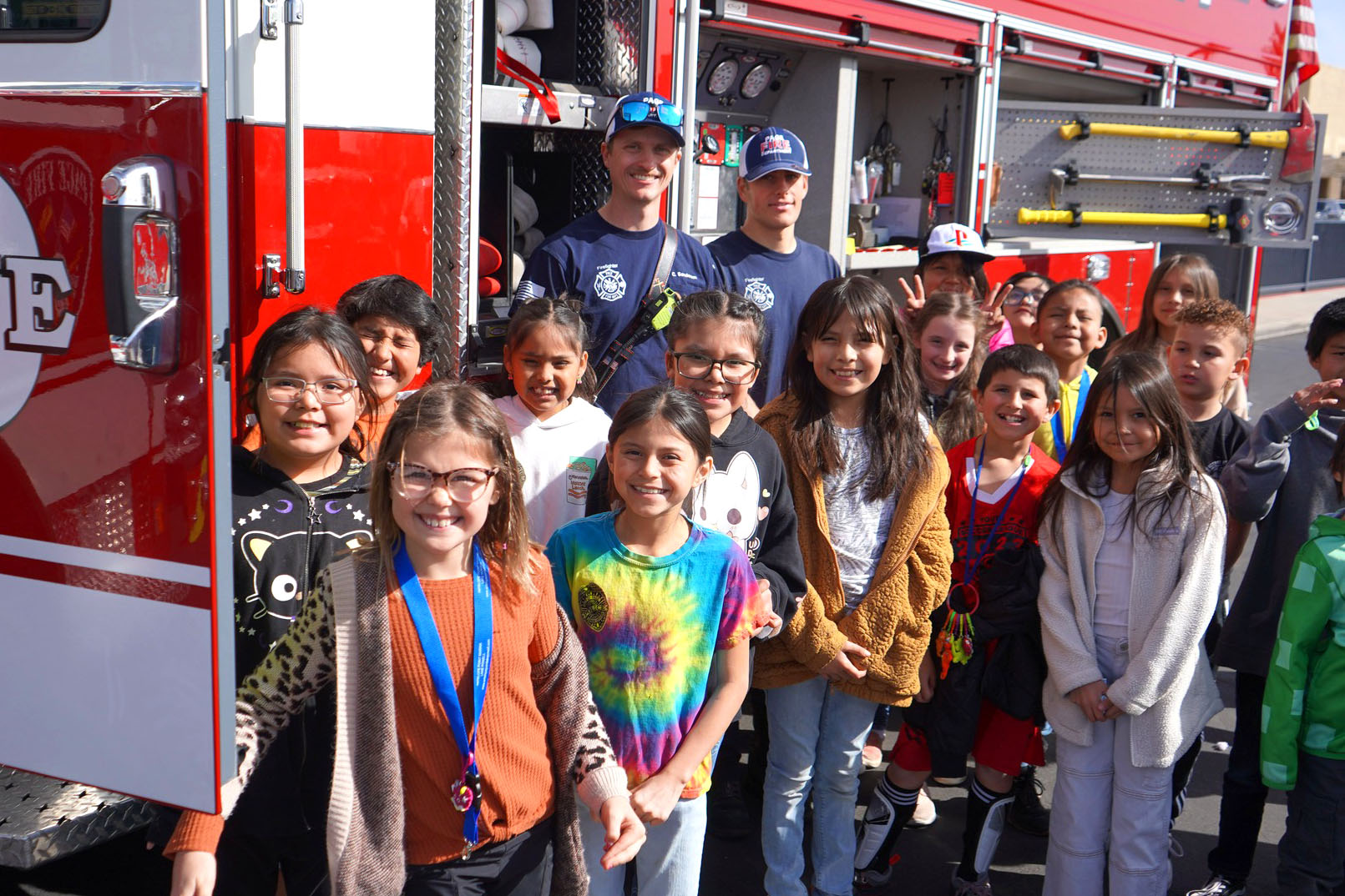 dvi kids with firefighters