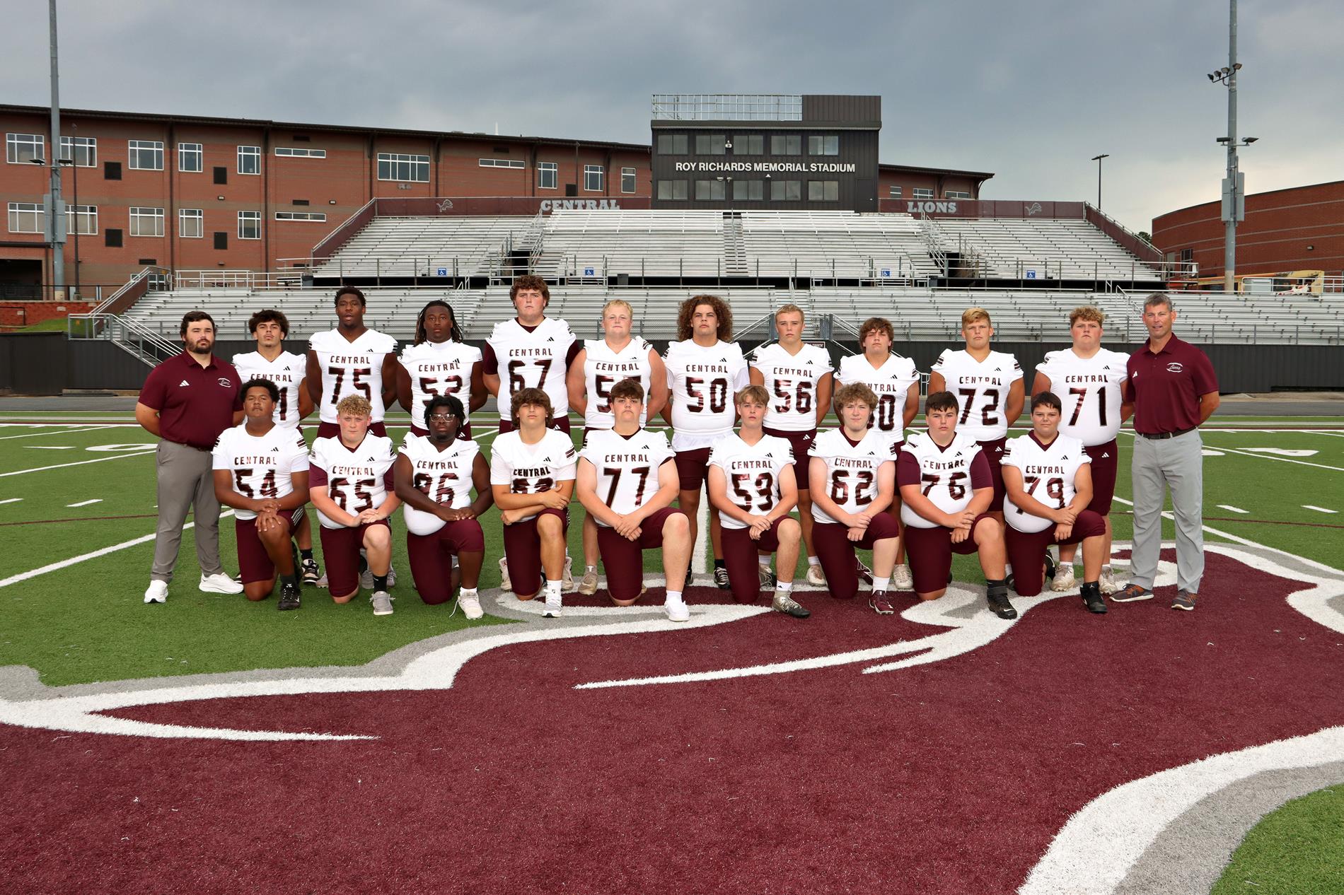 Offensive Line Group Photo