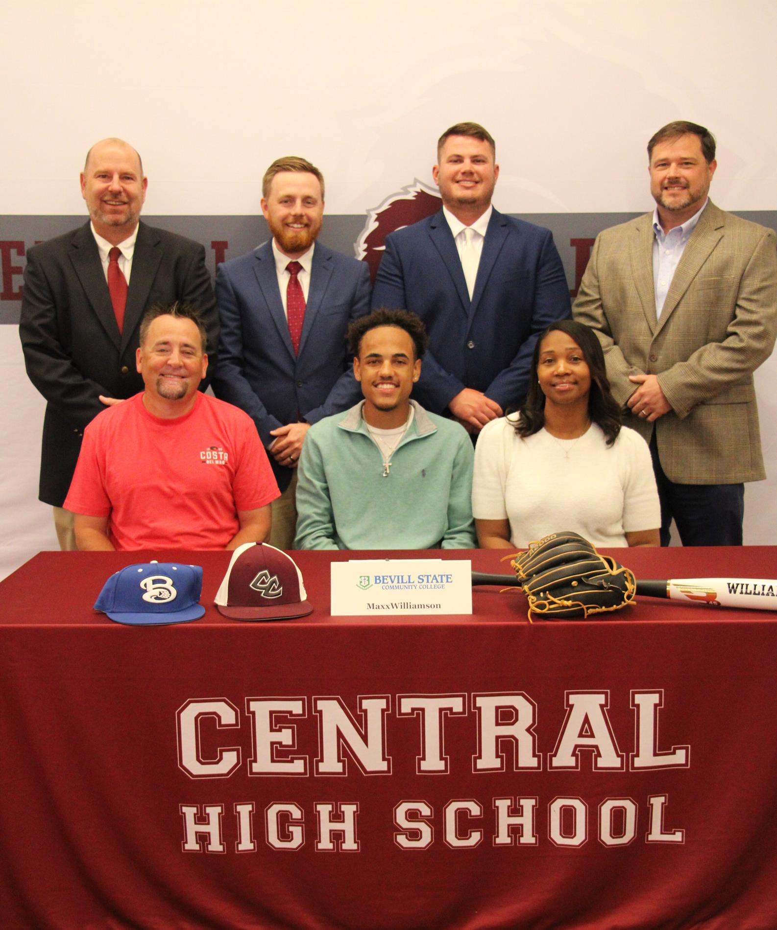 Maxx Williamson Signs with Bevill State Community College