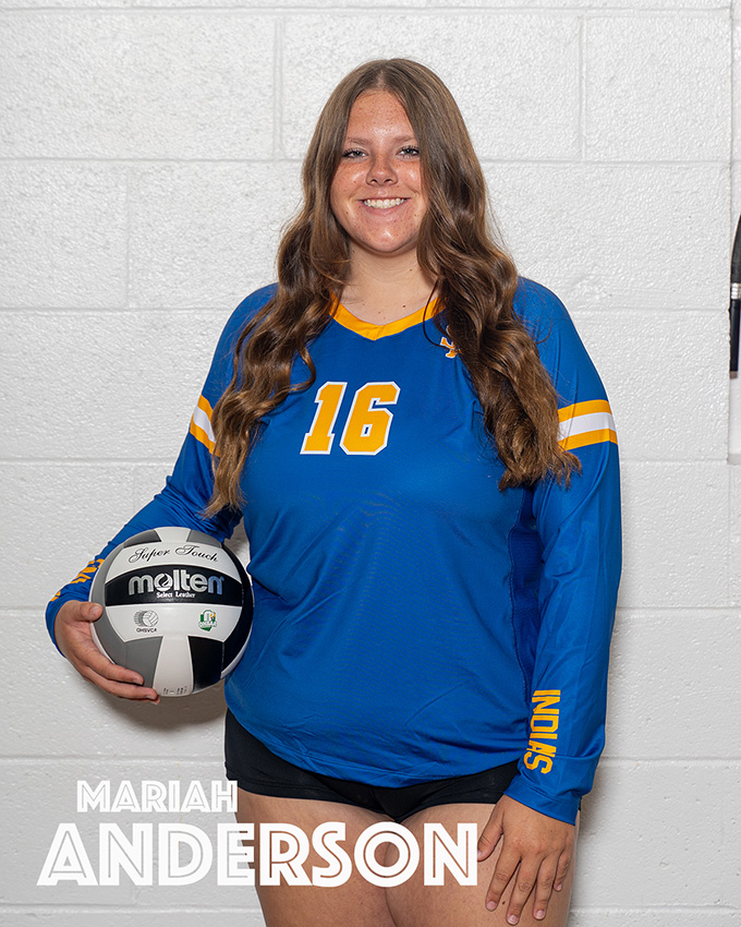 senior Mariah Anderson