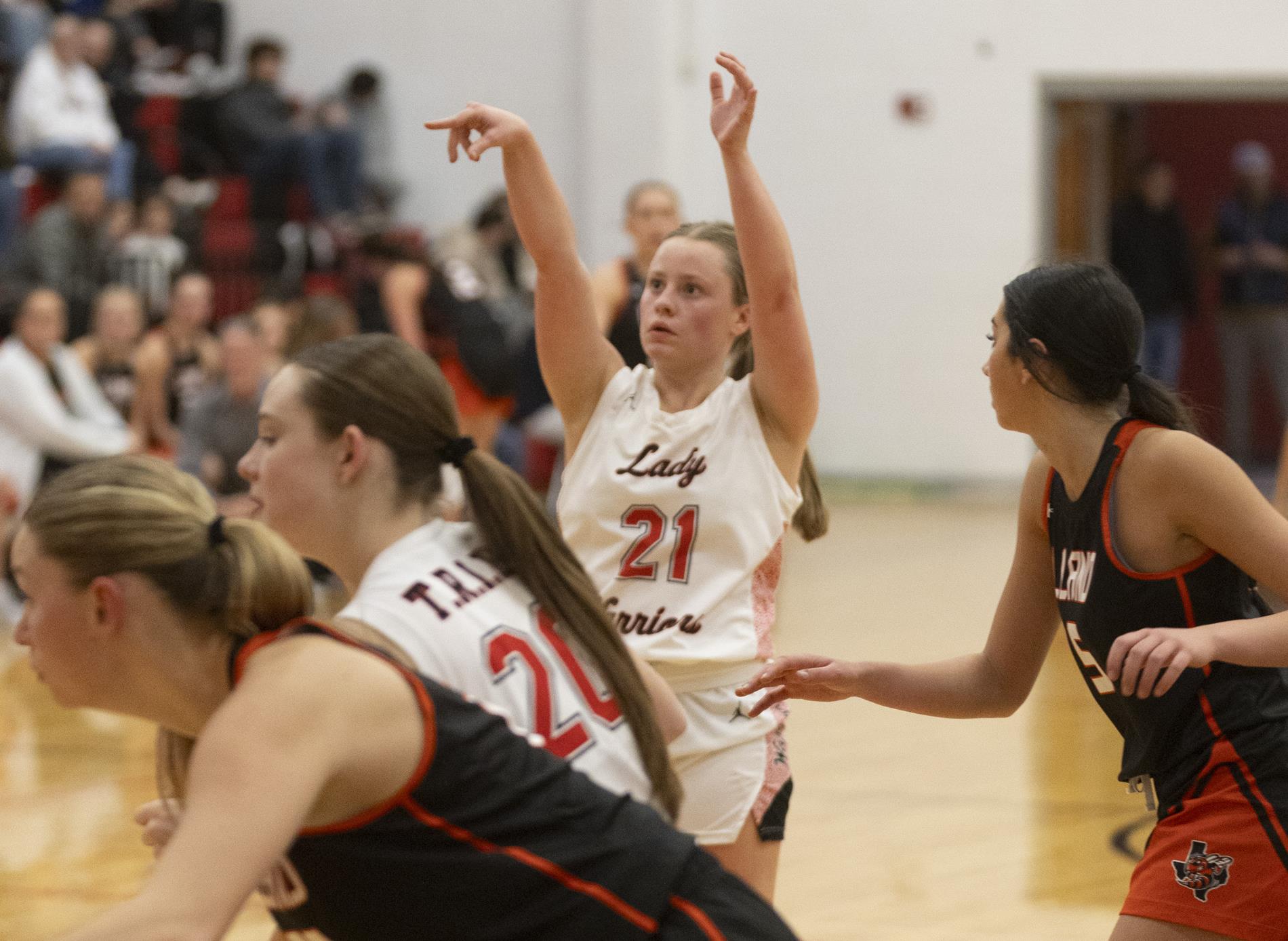 Ingram Tom Moore girls basketball vs Llano