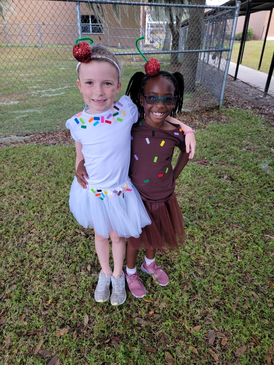 Twin Day for Red Ribbon Week