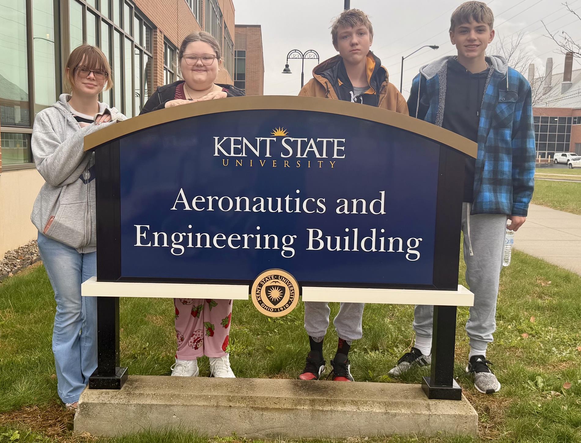 Aviation students visit KSU