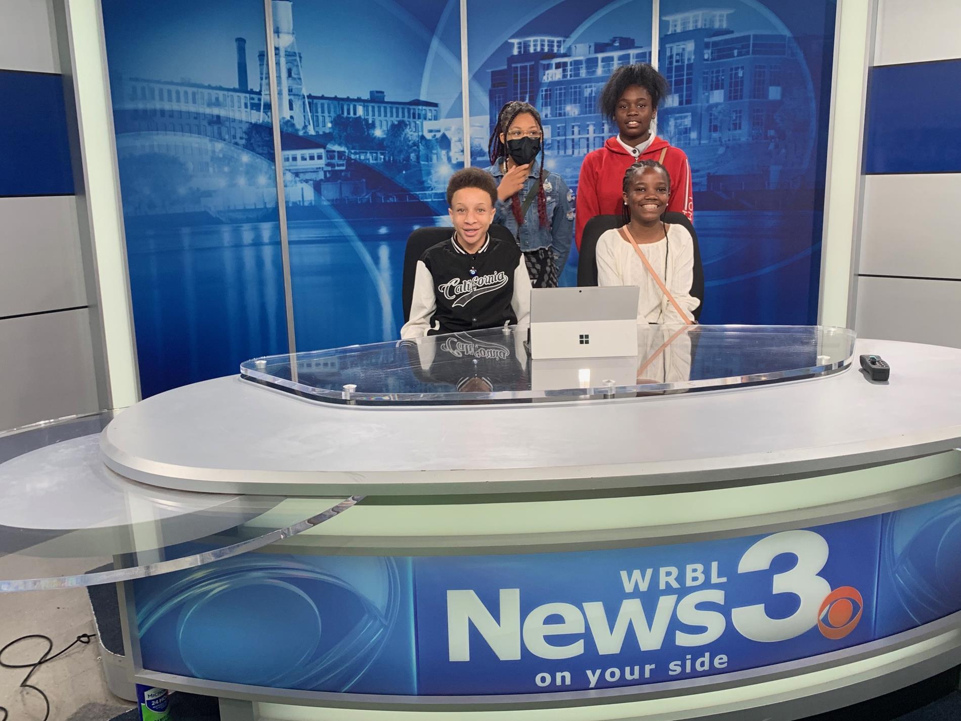 Journalism Club Visits the TV Station