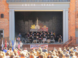 kids on stage for veterans day