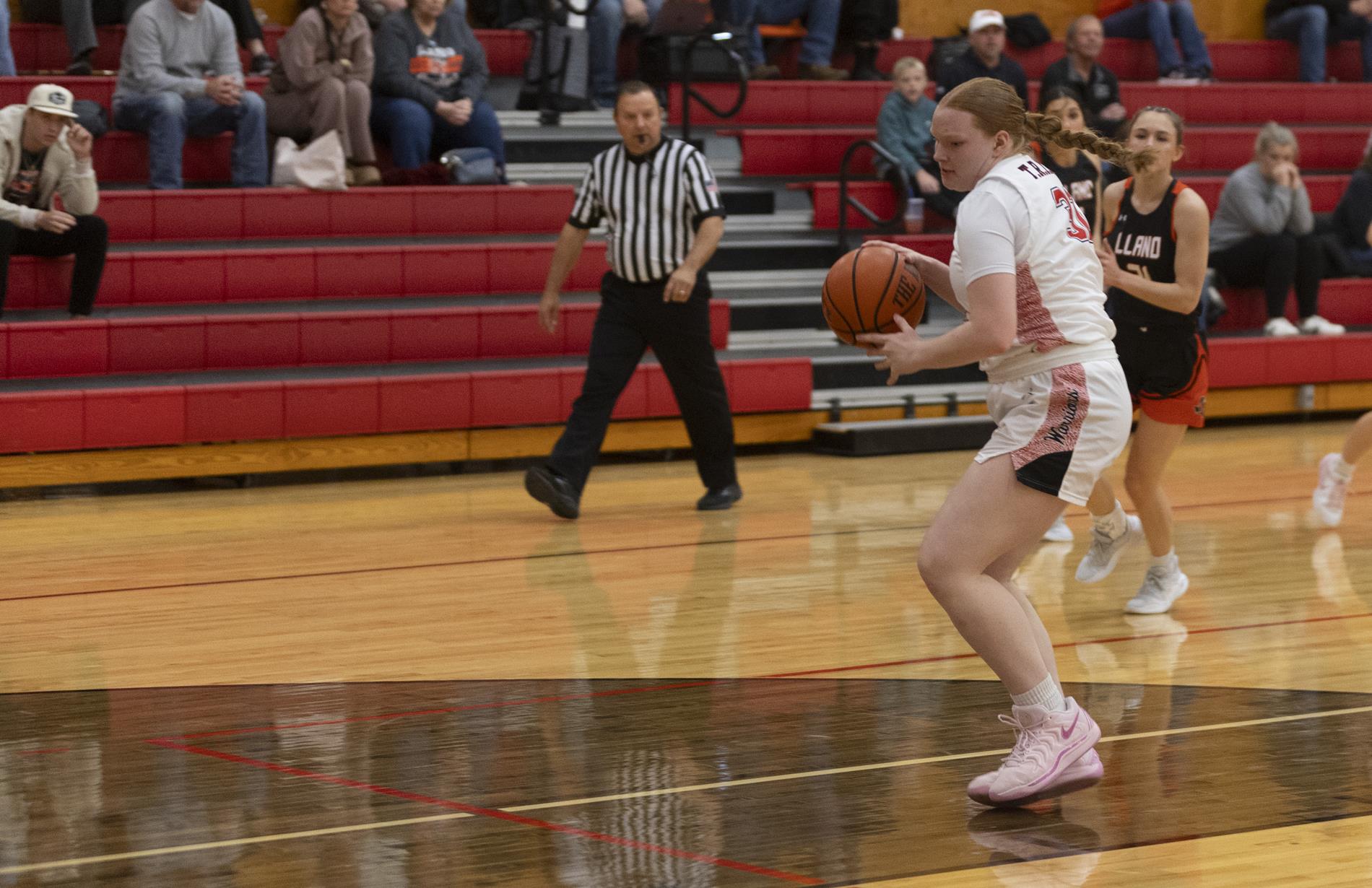 Ingram Tom Moore girls basketball vs Llano