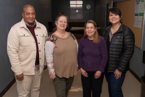 from left, Eric Vanzant, Cindy Smith, Pam Turner, Barbara King-Ladd